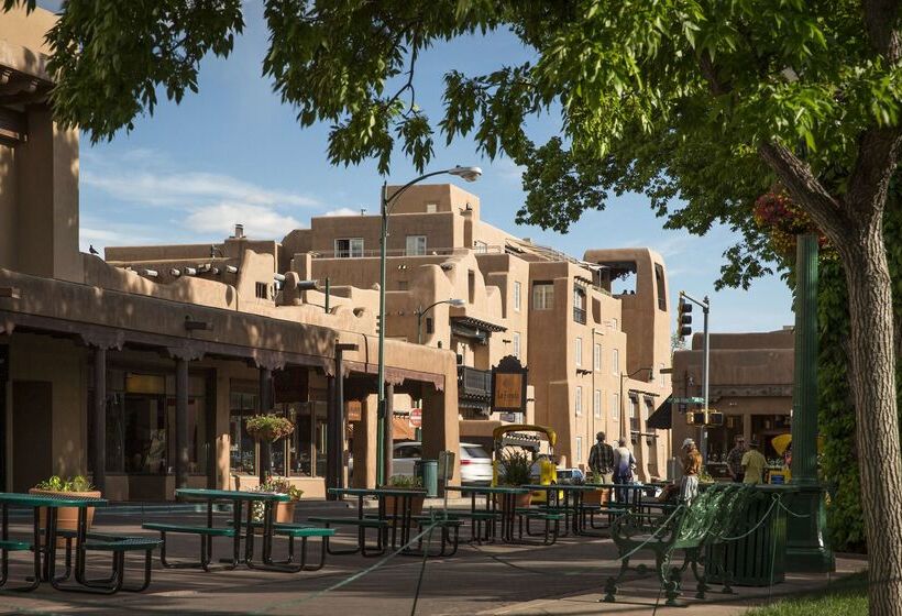 هتل La Fonda On The Plaza