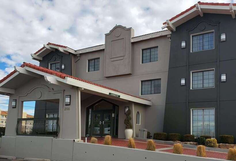 هتل La Quinta Inn By Wyndham Albuquerque Airport