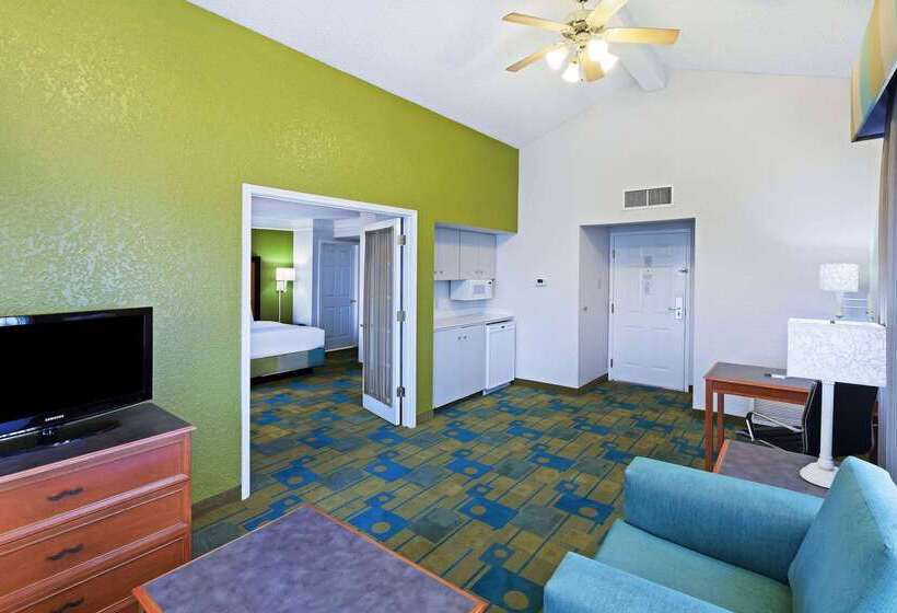 Отель La Quinta Inn By Wyndham Amarillo West Medical Center