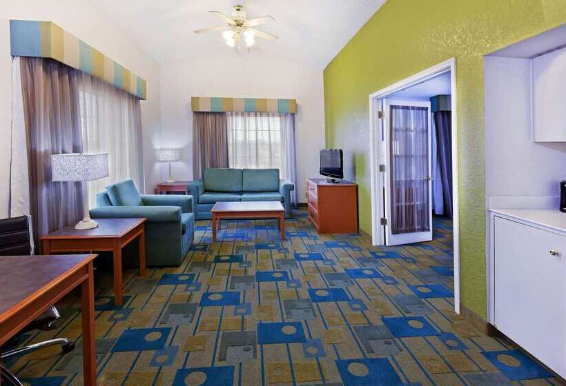 Отель La Quinta Inn By Wyndham Amarillo West Medical Center