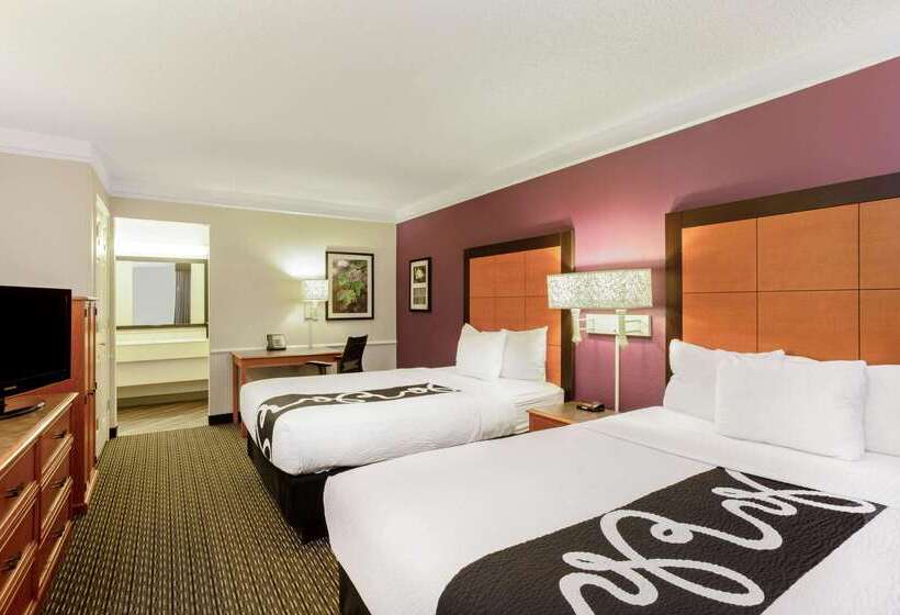 בית מלון כפרי La Quinta Inn By Wyndham And Conference Center San Angelo