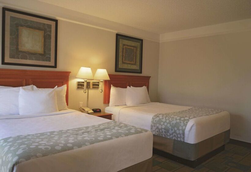 هتل La Quinta Inn By Wyndham Austin Oltorf