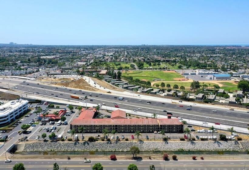 ホテル La Quinta Inn By Wyndham Costa Mesa Orange County