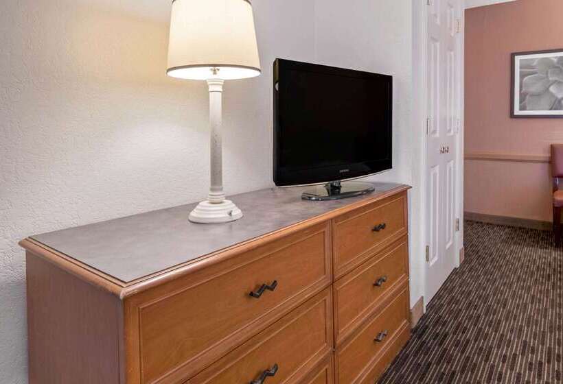 호텔 La Quinta Inn By Wyndham San Antonio Market Square