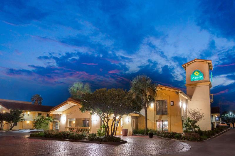هتل La Quinta Inn By Wyndham San Antonio Market Square