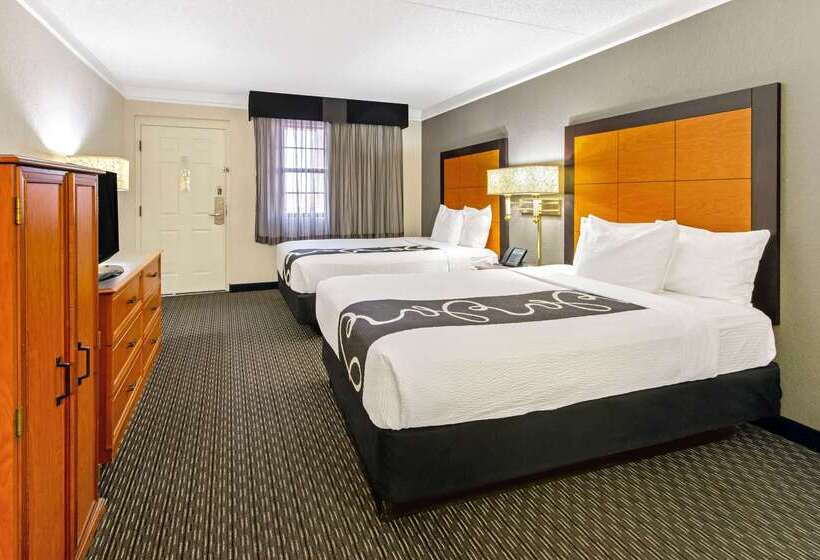 هتل La Quinta Inn By Wyndham Santa Fe
