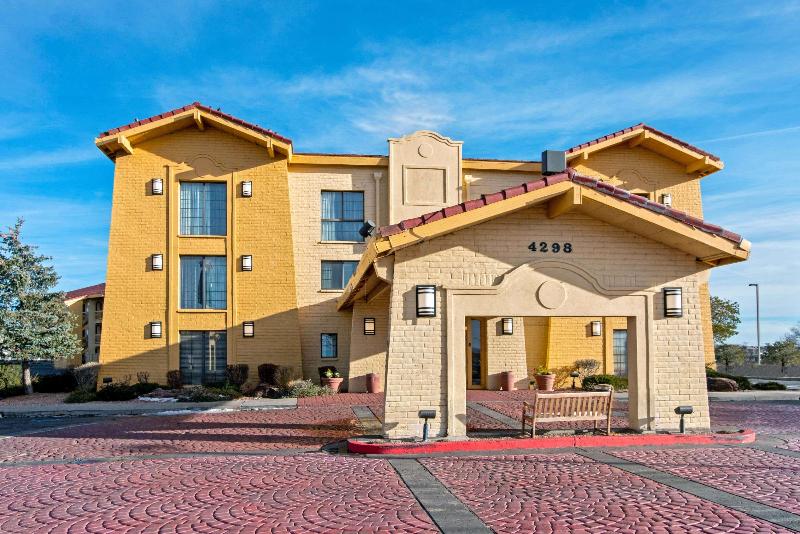 هتل La Quinta Inn By Wyndham Santa Fe