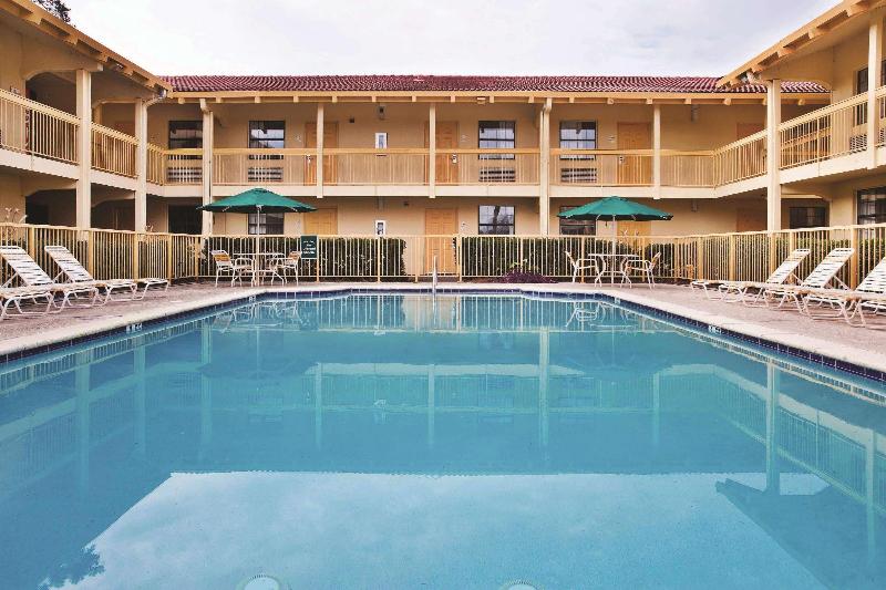 هتل La Quinta Inn By Wyndham Savannah Midtown