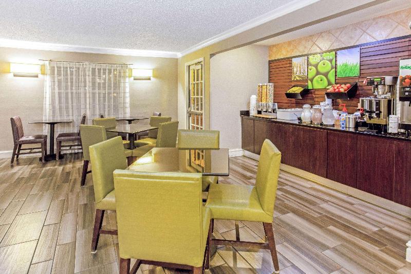هتل La Quinta Inn By Wyndham Wichita Falls