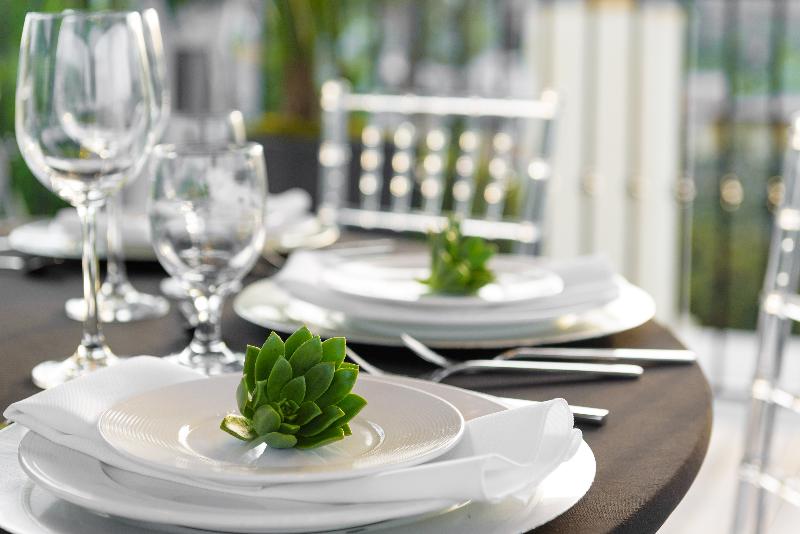 هتل Le Parc At Melrose