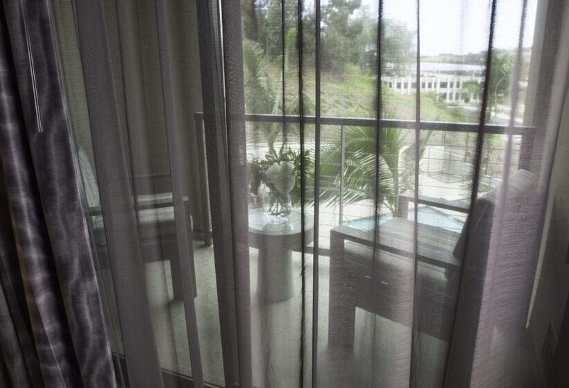 Legacy Resort Hotel & Spa