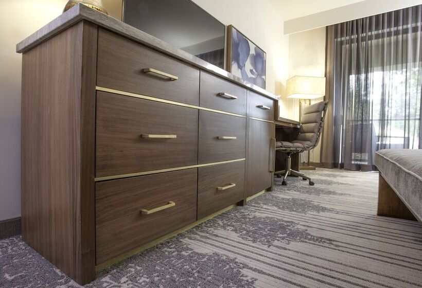 Legacy Resort Hotel & Spa