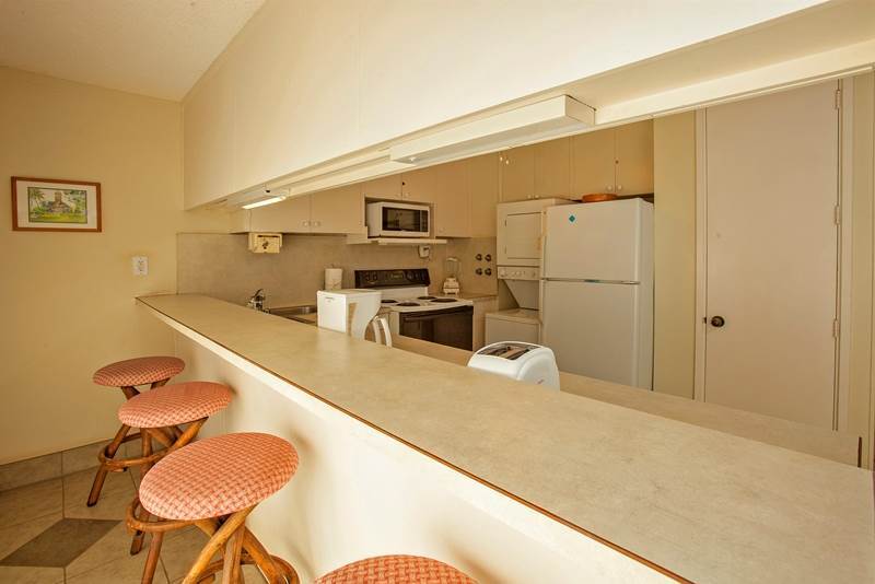 Hotel Maui Parkshore Condos