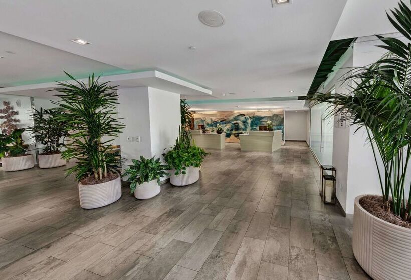 בית מלון כפרי Mdr Marina del Rey, a Doubletree by Hilton