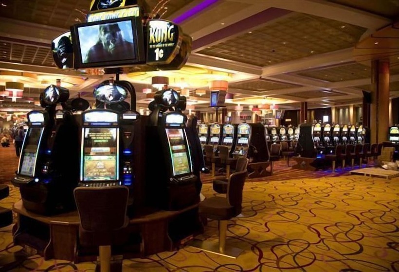 Отель Mount Airy Casino Resort   Adults Only 21 Plus
