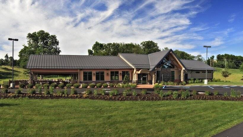 Отель Mount Airy Casino Resort   Adults Only 21 Plus