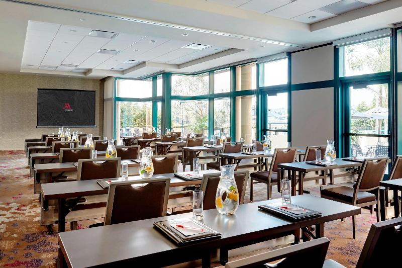 בית מלון כפרי Newport Beach Marriott Bayview