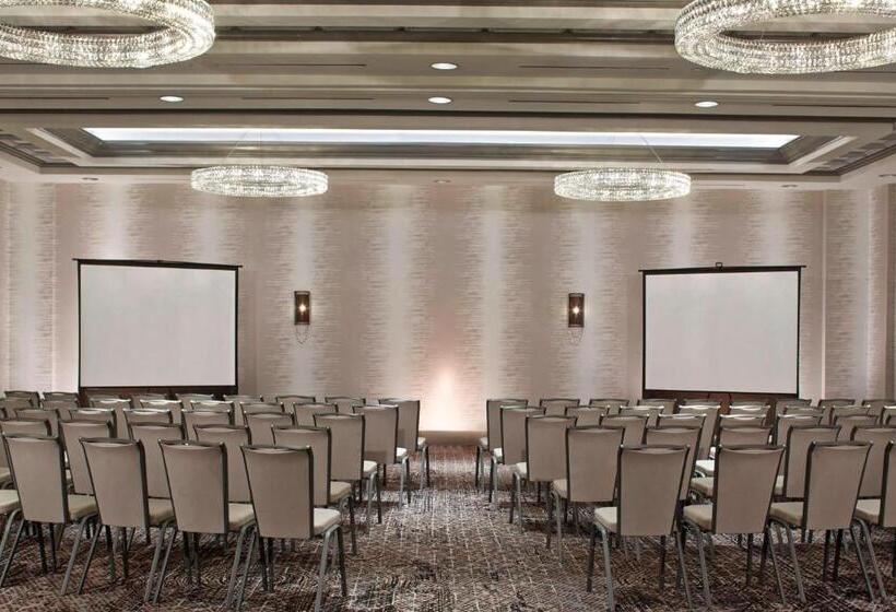 호텔 Rochester Airport Marriott