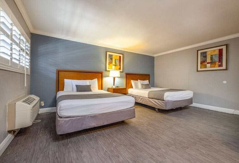هتل Soma Park Inn