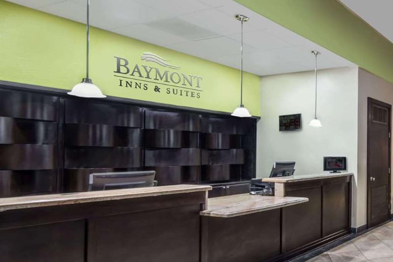 Surestay Plus Hotel By Best Western Lubbock Medical Center