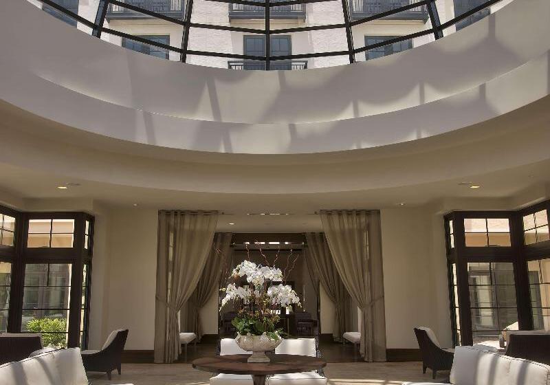 בית מלון כפרי The Alfond Inn