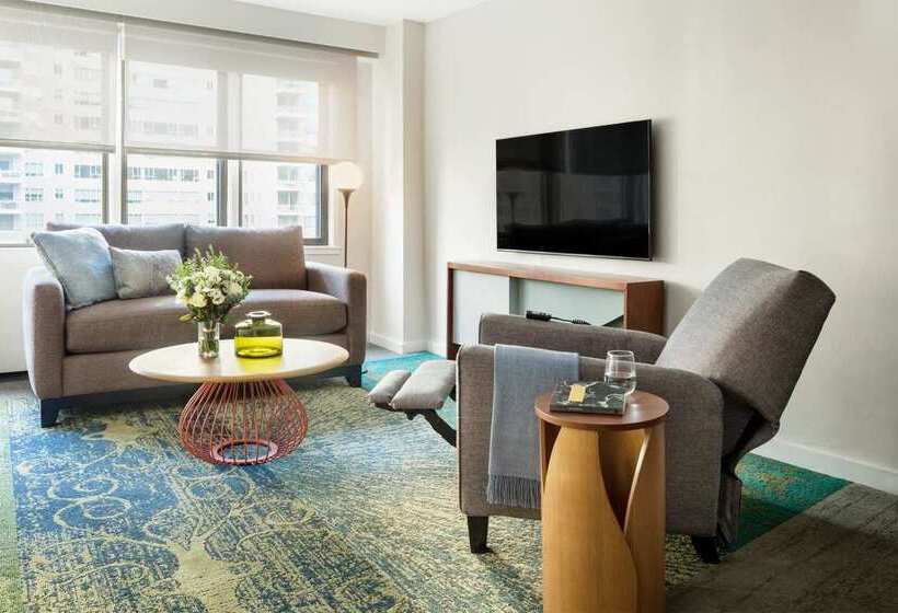 هتل The Gardens Sonesta Es Suites New York