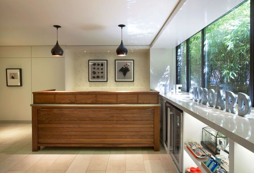 Fotos del hotel Gardens Suites Hotel By Affinia:  34