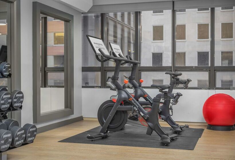 The Marquette Hotel, Curio Collection By Hilton