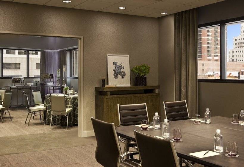 هتل Thompson Chicago, By Hyatt