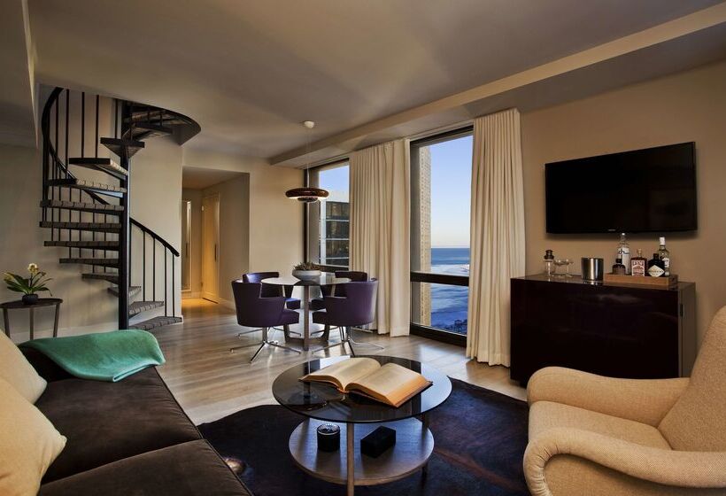 هتل Thompson Chicago, By Hyatt