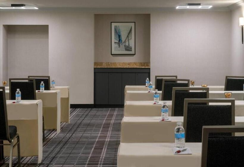 בית מלון כפרי Tysons Corner Marriott