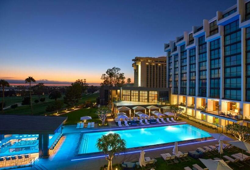 هتل Vea Newport Beach, A Marriott Resort & Spa
