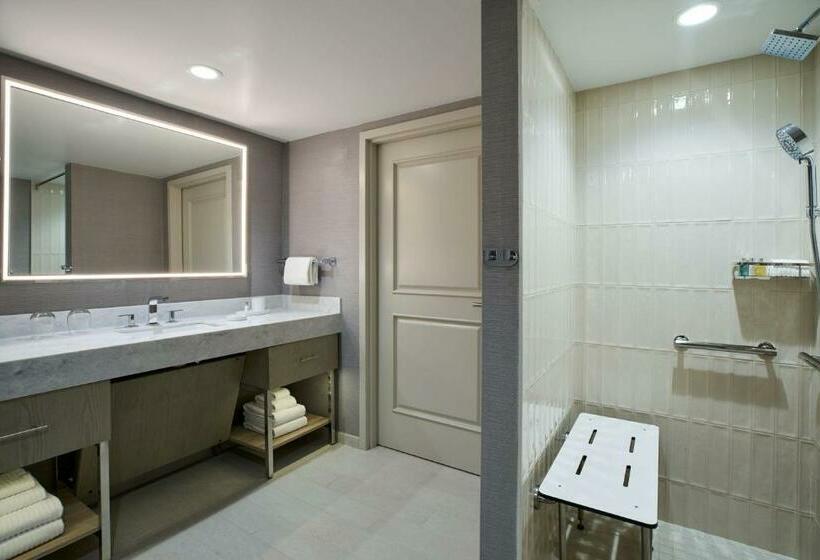 هتل Vea Newport Beach, A Marriott Resort & Spa