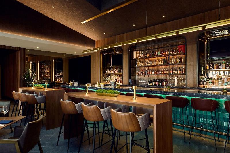 هتل Vea Newport Beach, A Marriott Resort & Spa