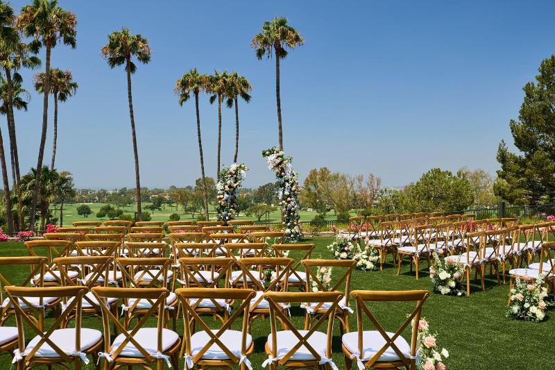 هتل Vea Newport Beach, A Marriott Resort & Spa