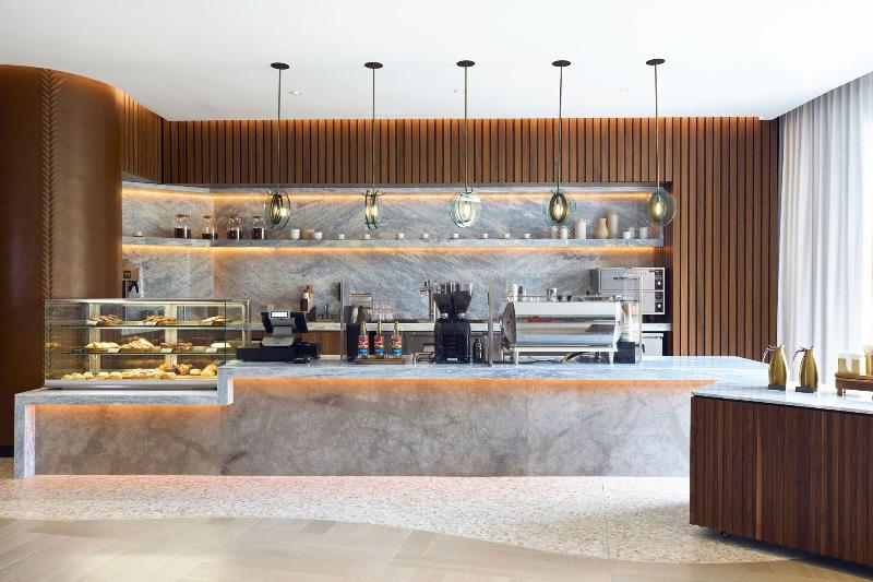 هتل Vea Newport Beach, A Marriott Resort & Spa