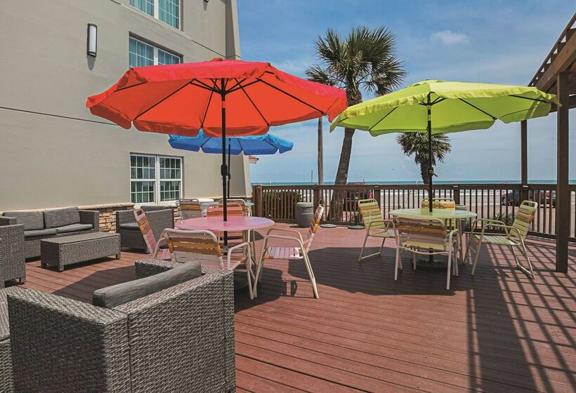 هتل Wingate By Wyndham Galveston East Beach