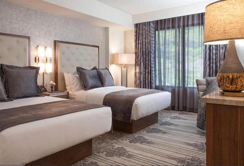 Legacy Resort Hotel & Spa