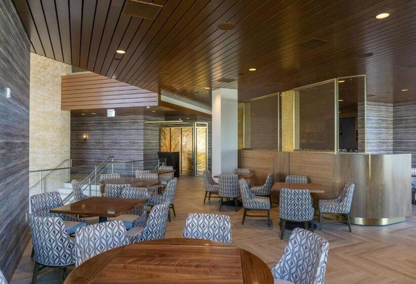 Legacy Resort Hotel & Spa