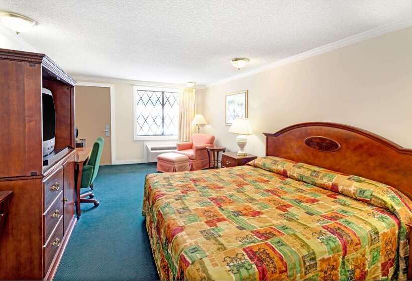 مُتل Knights Inn Austell
