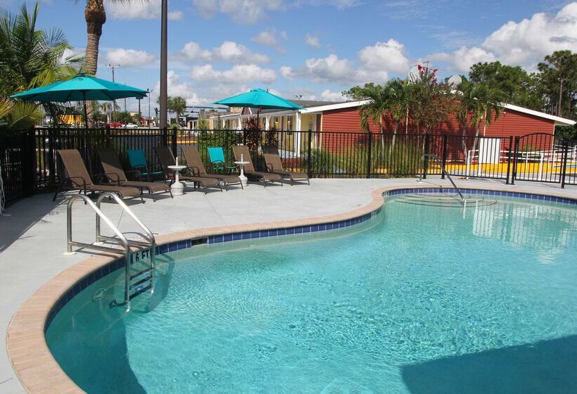 فندق على الطريق Knights Inn Punta Gorda