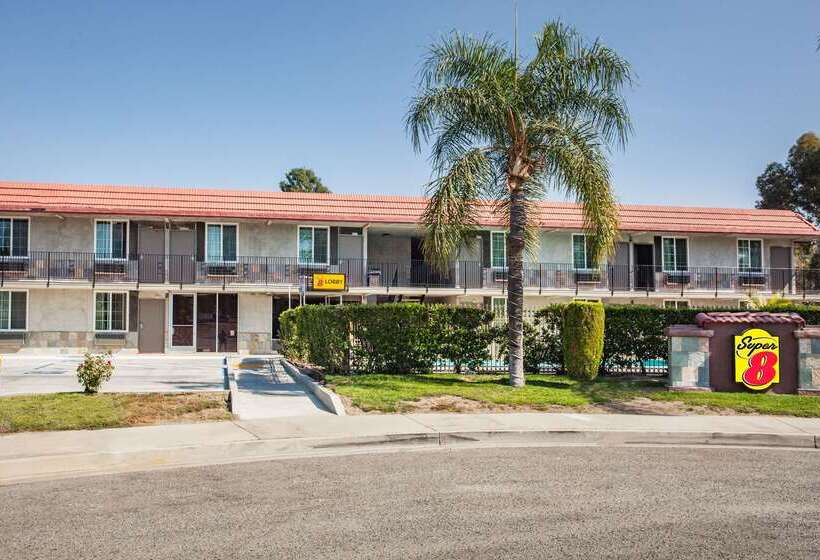 Motel Super 8 By Wyndham Redlands/san Bernardino