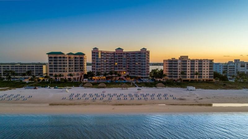Pink Shell Beach Resort And Marina