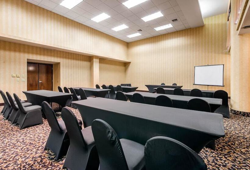 리조트 Quality Inn & Suites Tarpon Springs South
