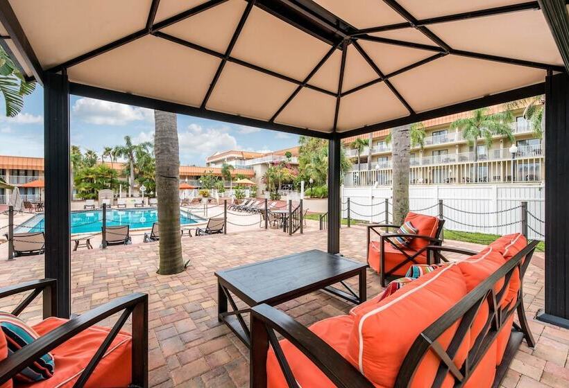 리조트 Quality Inn & Suites Tarpon Springs South