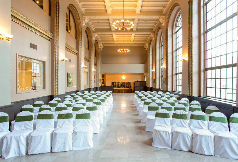 Ben Lomond Hotel