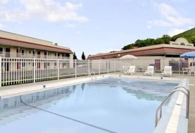 هتل Amercia S Best Value Inn   Marion