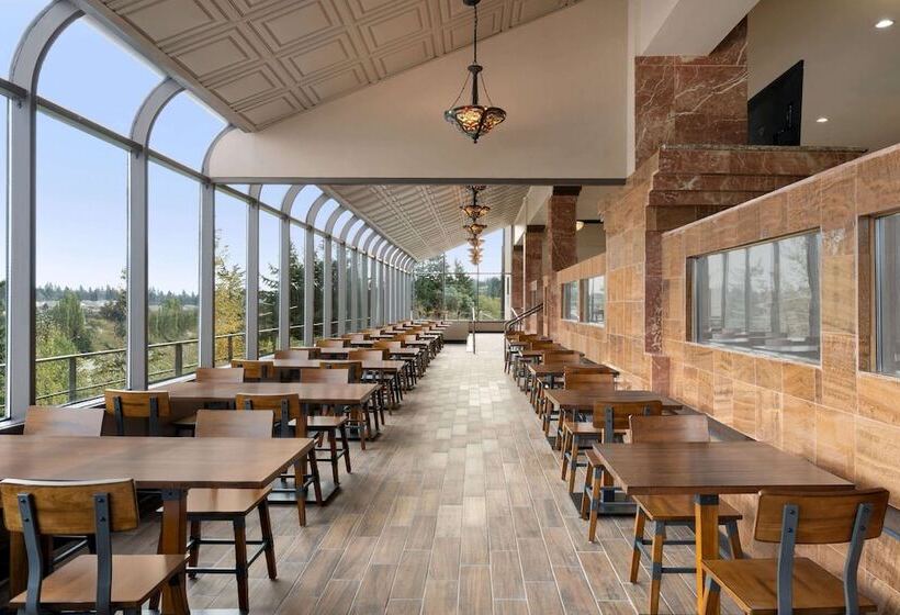 فندق Baymont By Wyndham Bremerton Wa