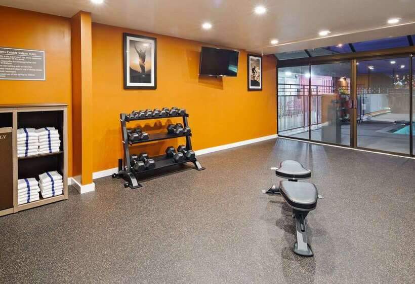 فندق Best Western Cascadia Inn