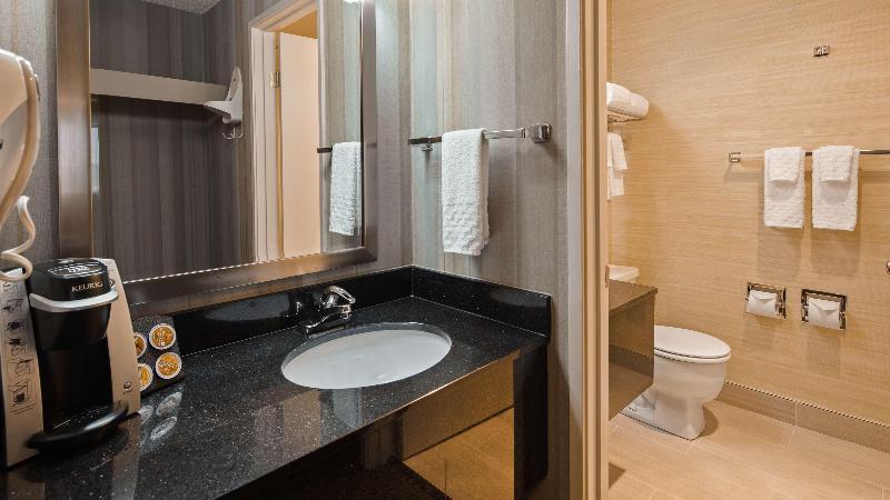 فندق Best Western Cascadia Inn